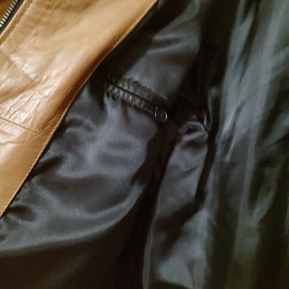 Leather jacket - Picture 2 of 3